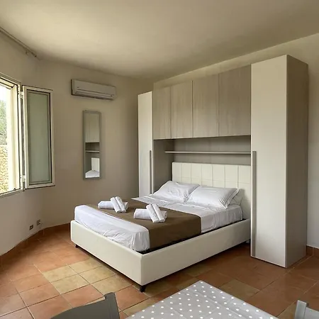 Apartment Elisa, Baia Verde - Only Teeneger *