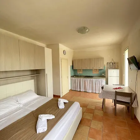 Apartamento Elisa, Baia Verde - Only Teeneger